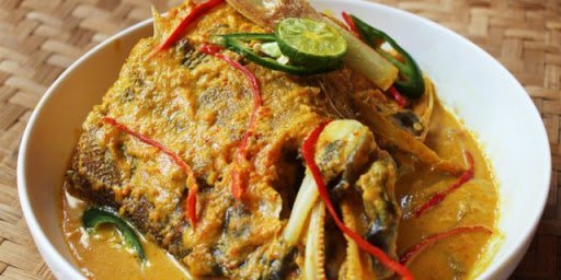 ikan woku - makanan khas Manado