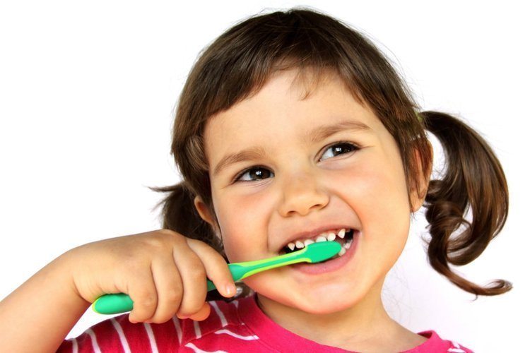 tips memilih sikat gigi anak