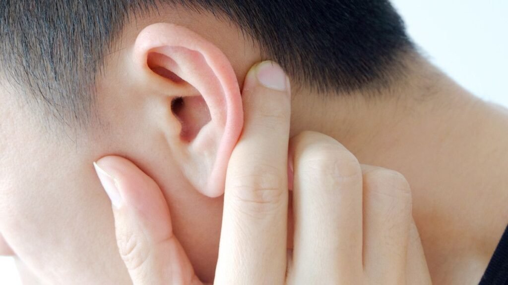 gejala infeksi telinga